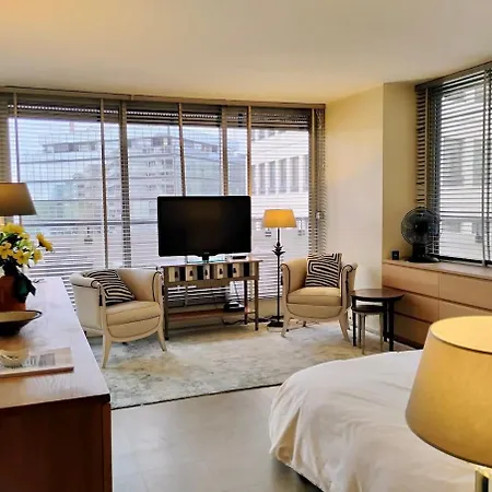 - Avec Terrasse Apartment *