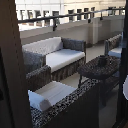 - Avec Terrasse