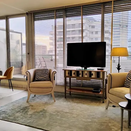 - Avec Terrasse 波尔多