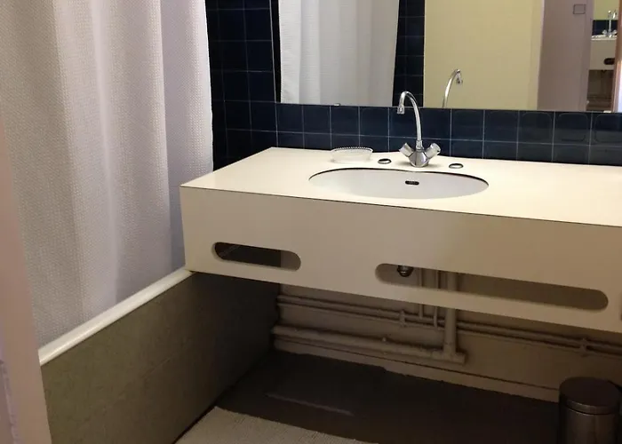 - Avec Terrasse 보르도